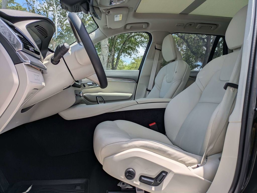 Certified 2024 Volvo XC90 plug-in hybrid T8 Plus Bright 7-Seater SUV