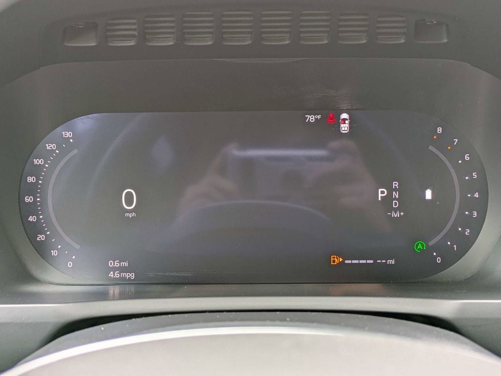 2025 Volvo XC90 Core - Photo 41