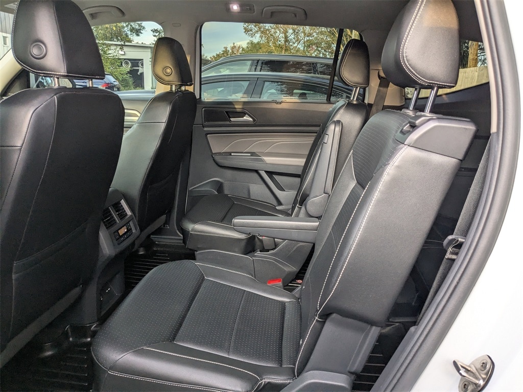 Used 2021 Volkswagen Atlas 3.6L V6 SE w/Technology R-Line 4MOTION SUV