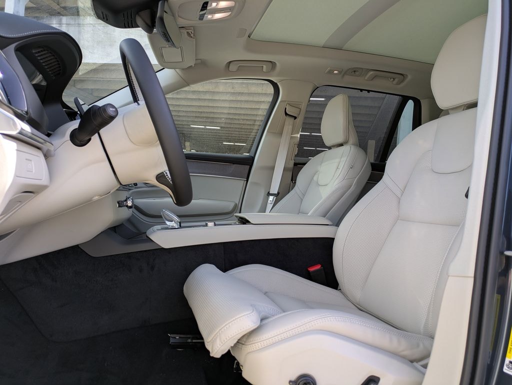 New 2026 Volvo XC90 B6 Ultra 7-Seater SUV