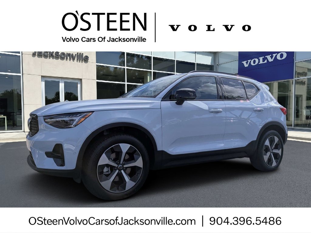 2026 Volvo XC40