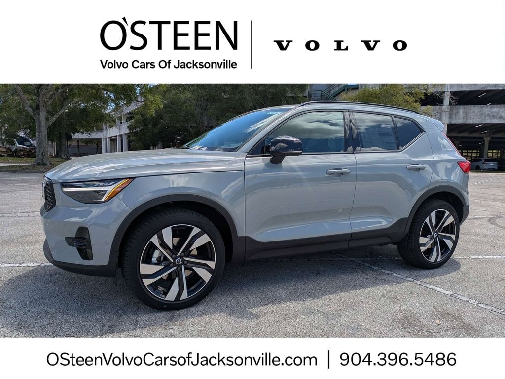 New 2026 Volvo XC40 B5 Plus SUV
