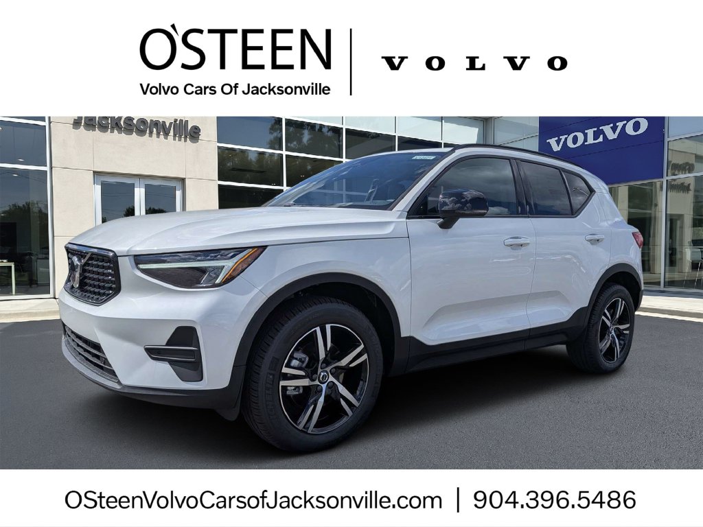 2026 Volvo XC40