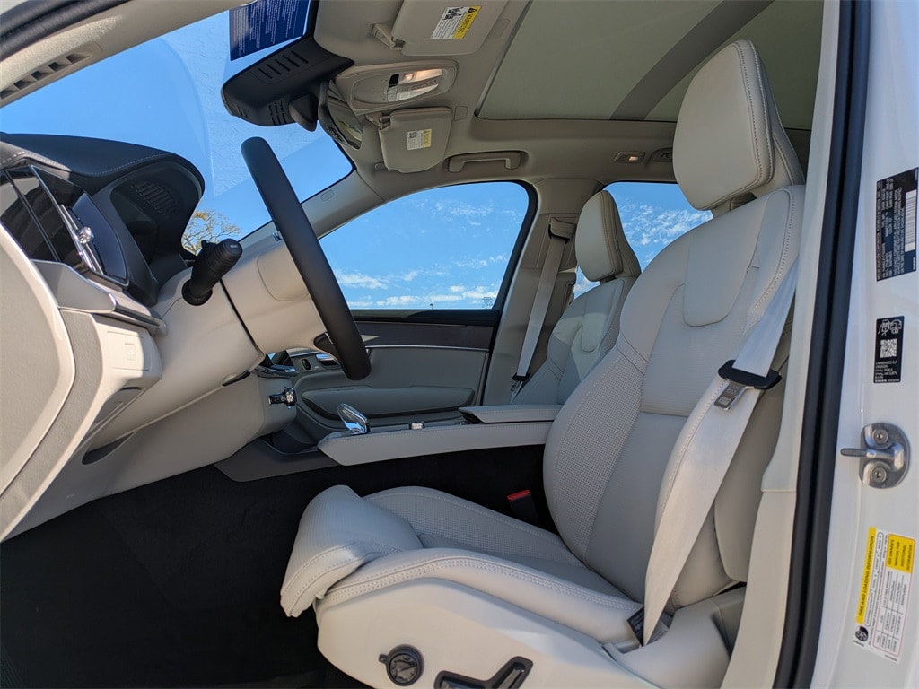 New 2026 Volvo XC90 B6 Ultra 6-Seater SUV