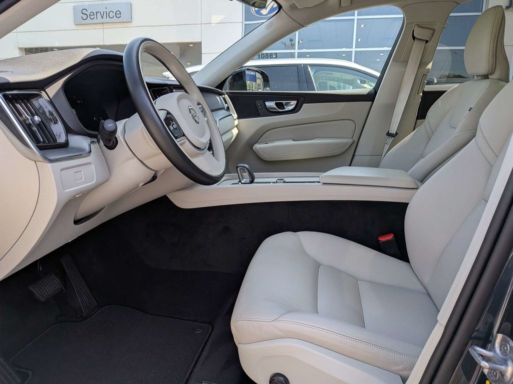 Used 2024 Volvo XC60 B5 Core Dark SUV