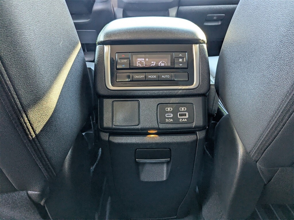 2024 Subaru Ascent Onyx Edition photo 4
