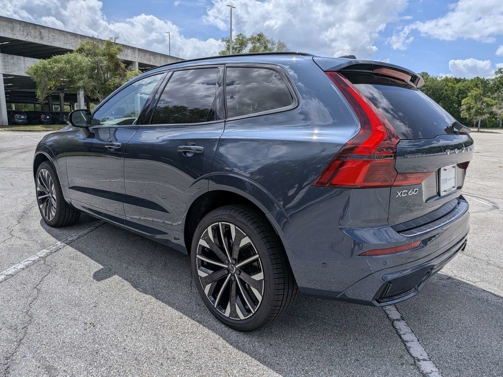 New 2026 Volvo XC60 B5 Ultra SUV