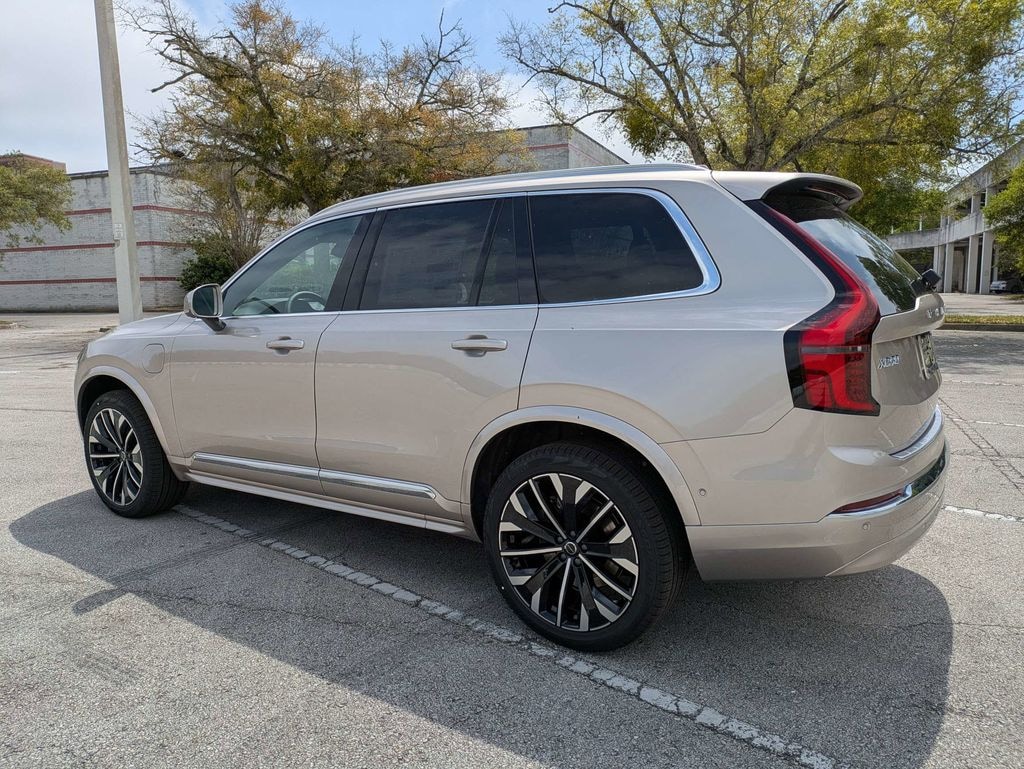 New 2026 Volvo XC90 plug-in hybrid T8 Plus 7-Seater SUV