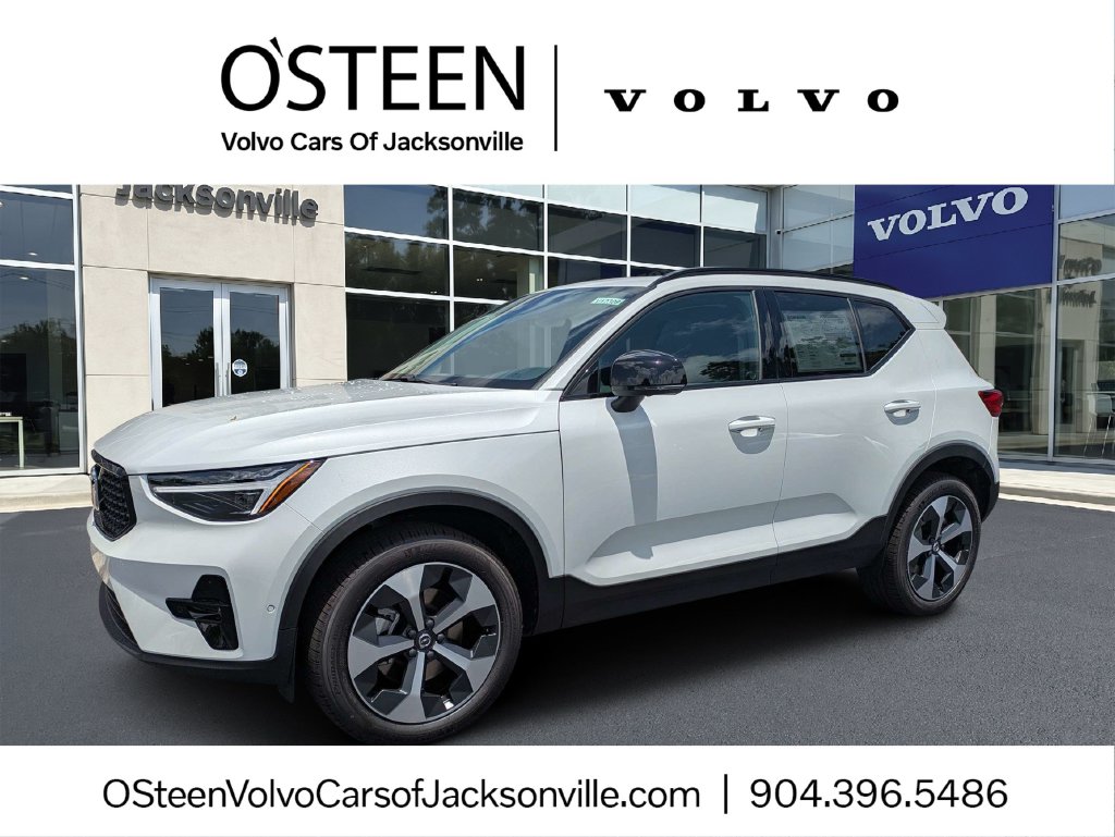 2026 Volvo XC40