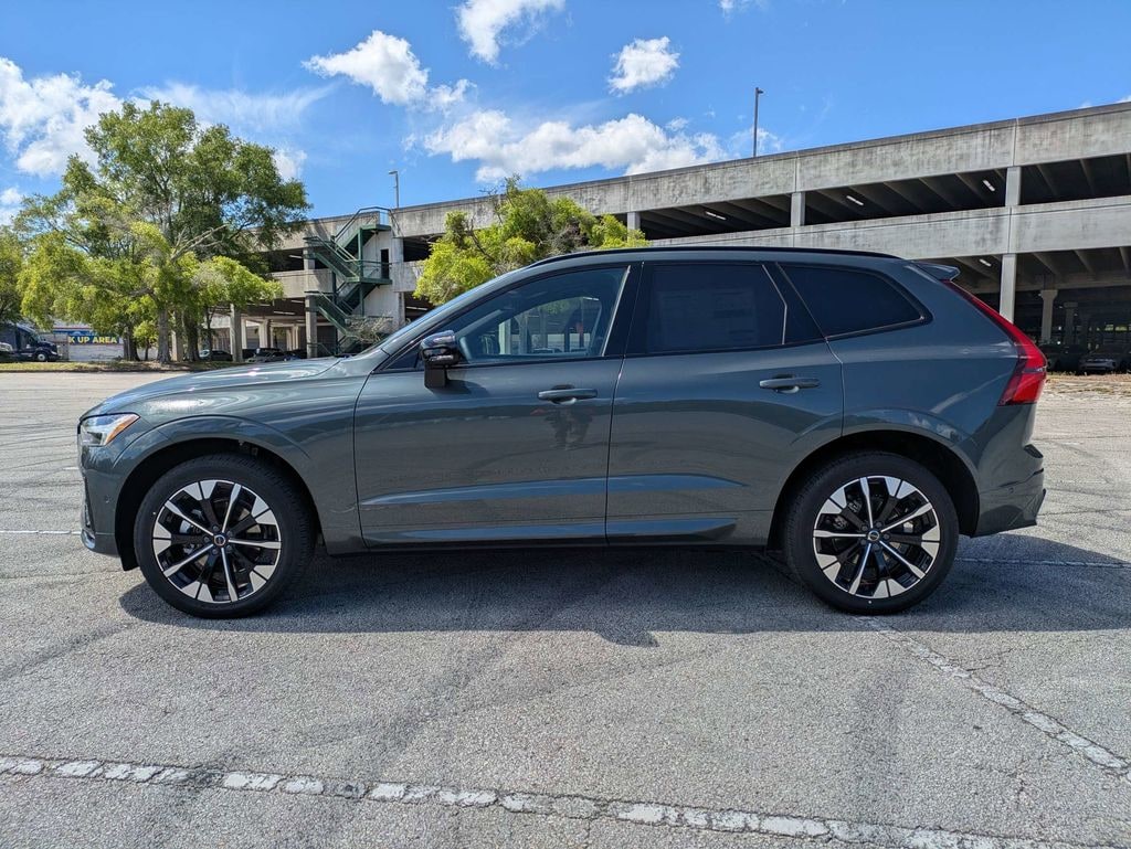 New 2026 Volvo XC60 B5 Plus SUV