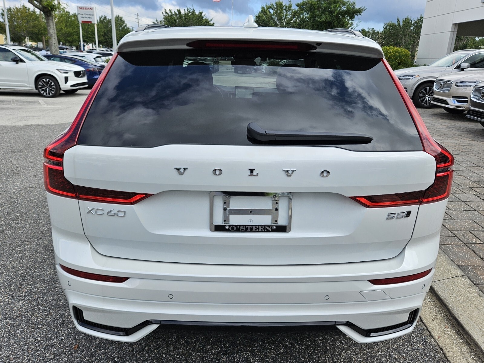 2026 Volvo XC60 Core - Photo 10
