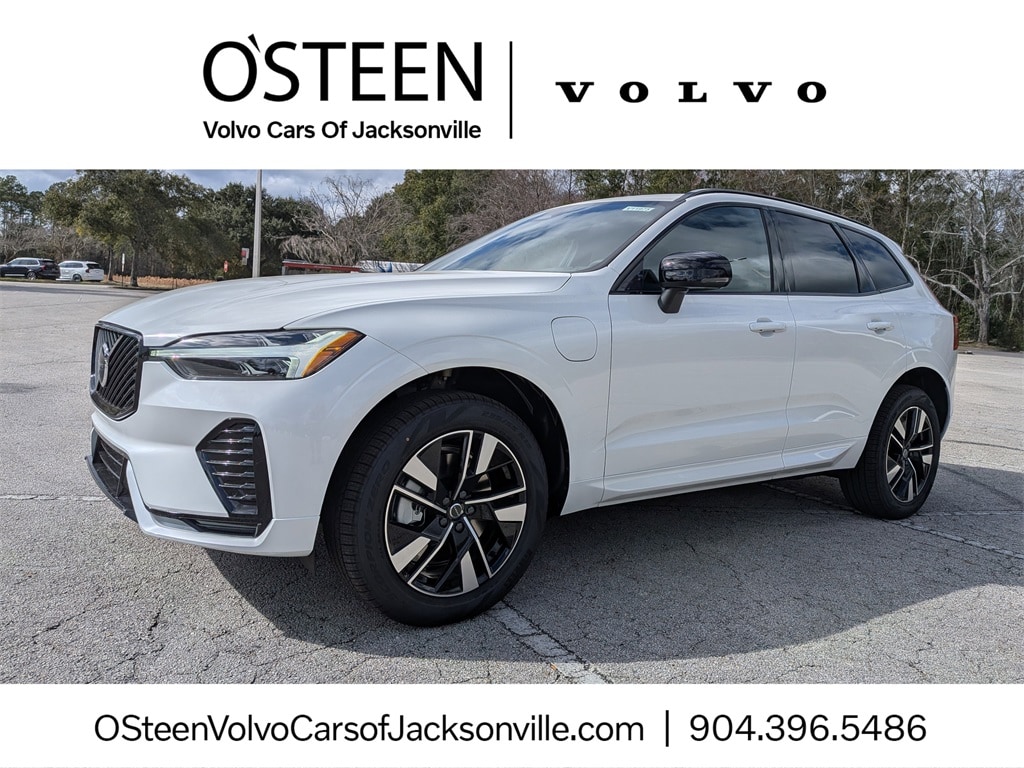 2026 Volvo XC60 Core's photo