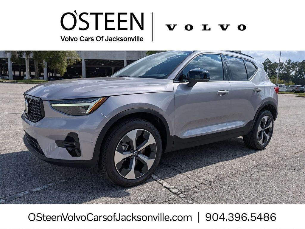 New 2026 Volvo XC40 B5 Plus SUV