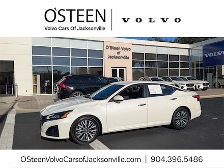 2023 Nissan Altima 2.5 SV Sedan