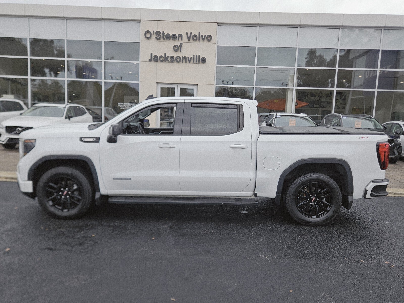 2022 Gmc Sierra 1500 Elevation photo 3