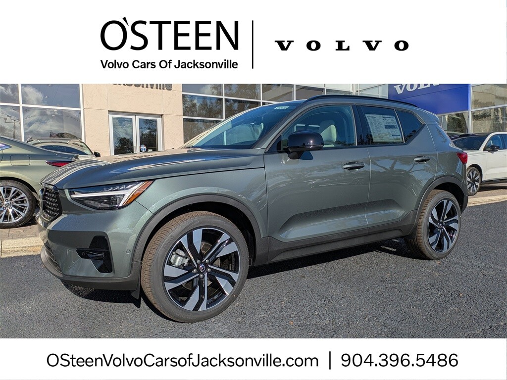 New 2026 Volvo XC40 B5 Ultra SUV