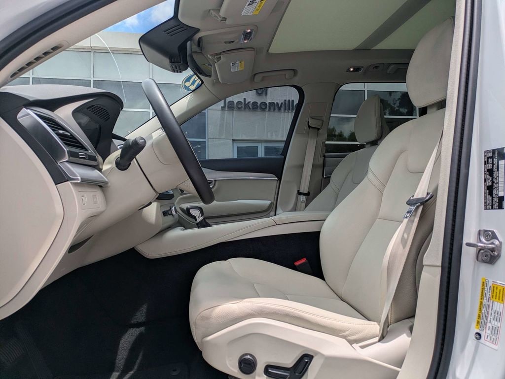 Used 2022 Volvo XC90 T5 FWD Momentum 7 Seater SUV