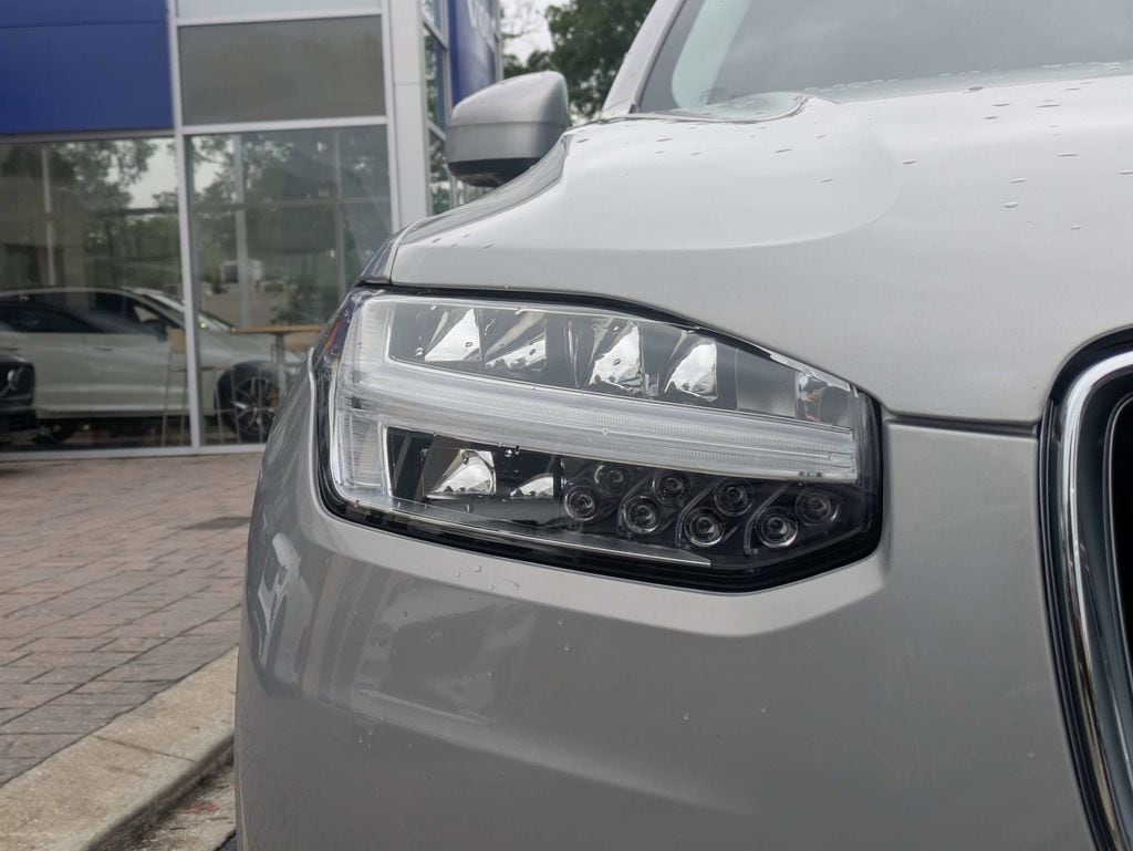 2025 Volvo XC90 Core - Photo 10