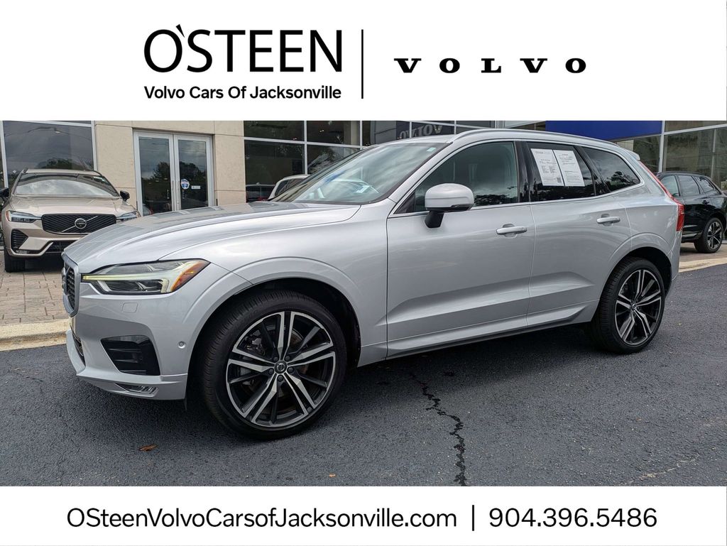 2019 Volvo XC60 T6 R-Design AWD's photo