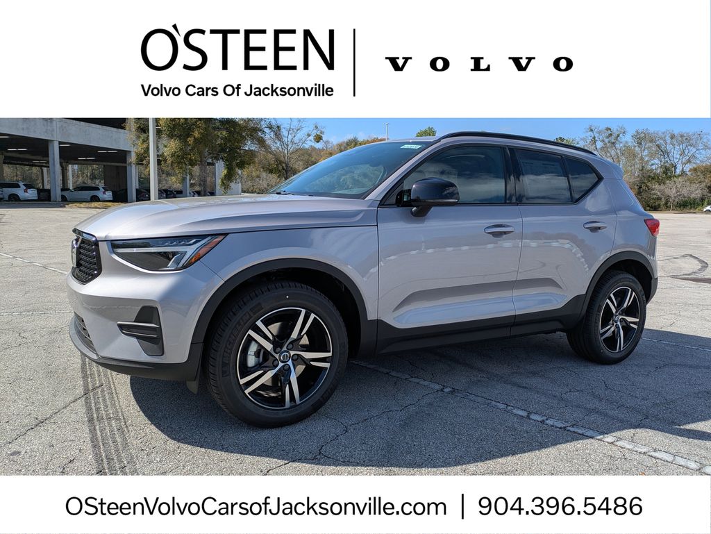2026 Volvo XC40