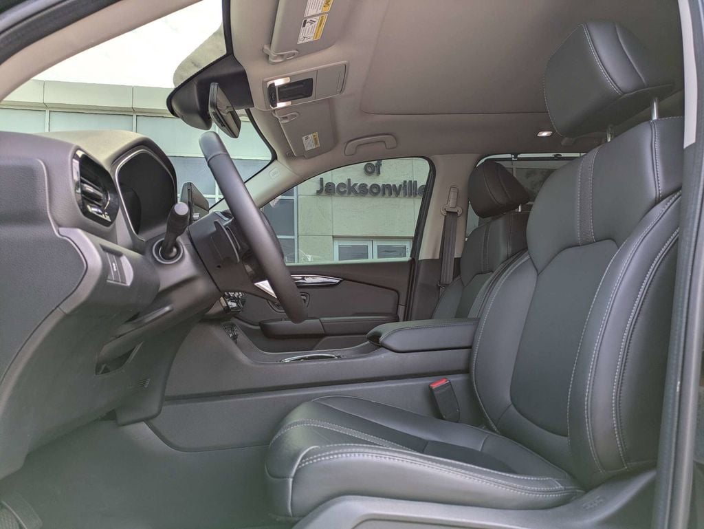Used 2023 Honda Pilot Touring SUV