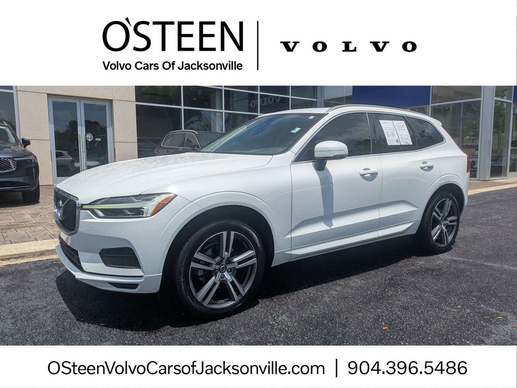 2020 Volvo XC60 T5 Momentum FWD's photo