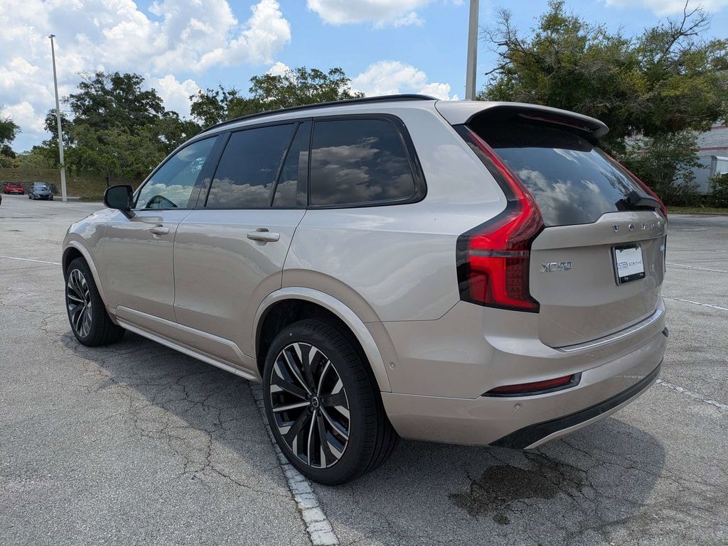 New 2026 Volvo XC90 B6 Ultra Dark Theme 7-Seater SUV