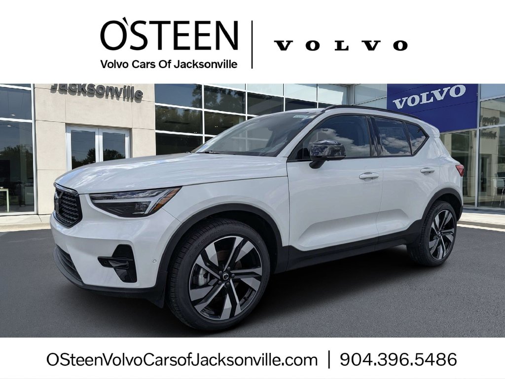 2026 Volvo XC40