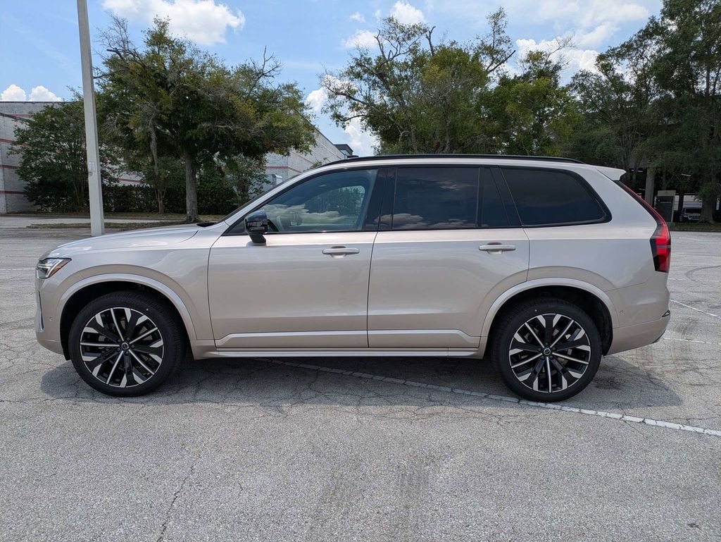 New 2026 Volvo XC90 B6 Ultra Dark Theme 7-Seater SUV