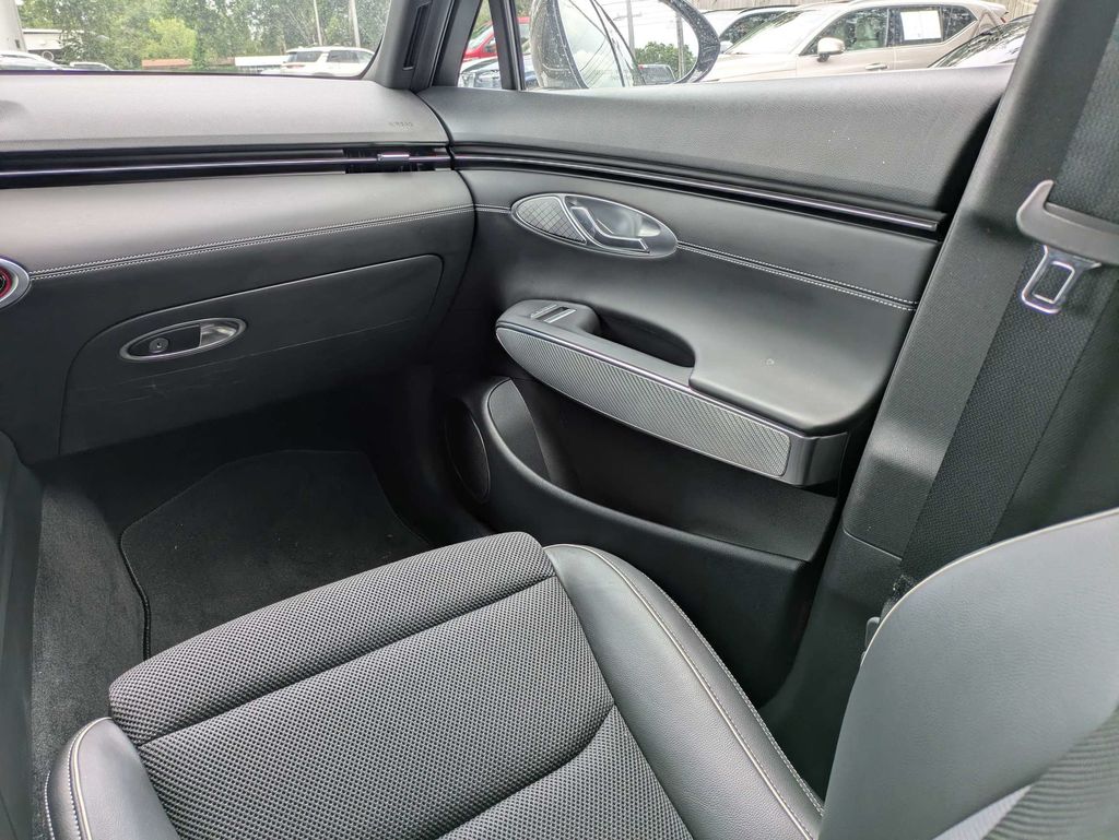 2025 GENESIS GV70 Sport - Photo 22