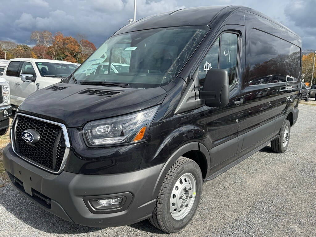 2026 Ford Transit photo 3
