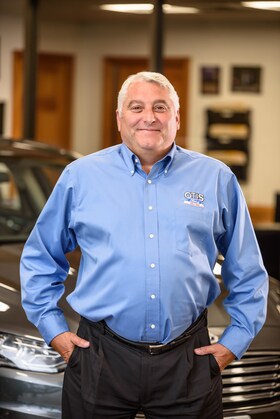 Staff member Mike Curreri from ID_d834ebbd6835