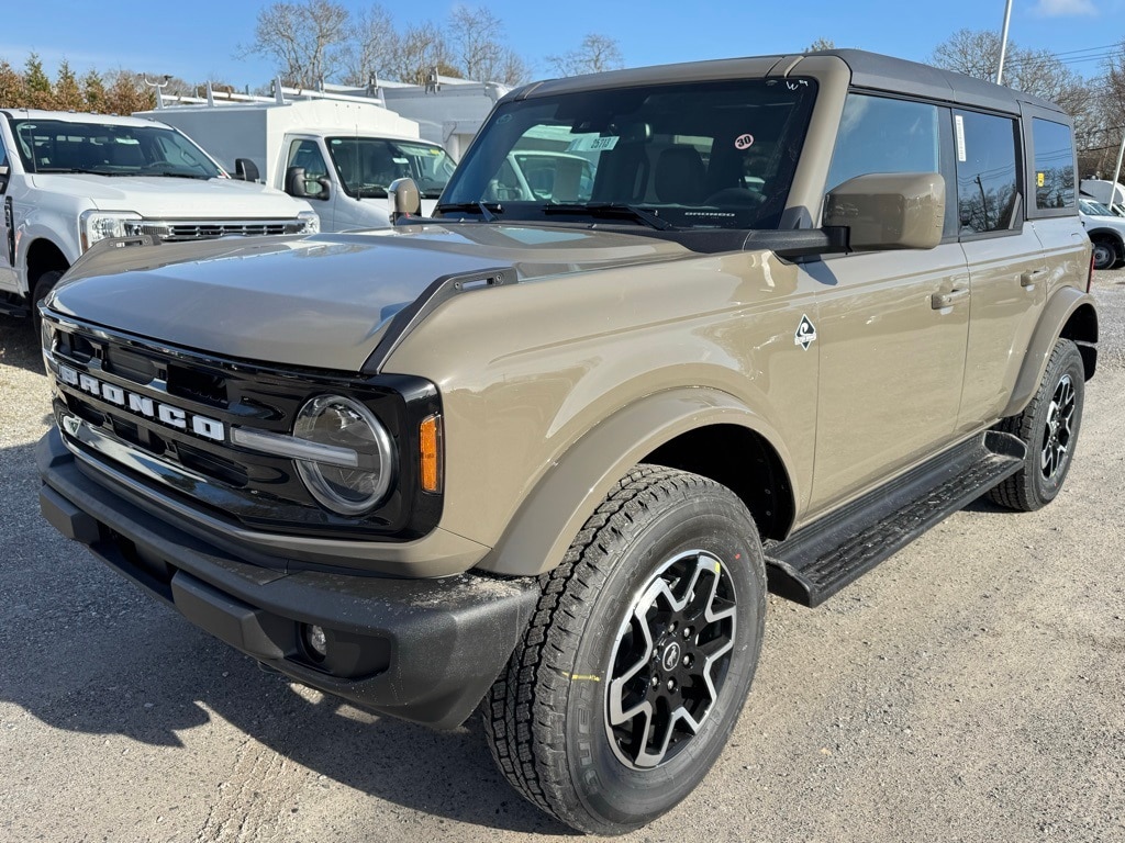 New 2025 Ford Bronco Outer Banks SUV