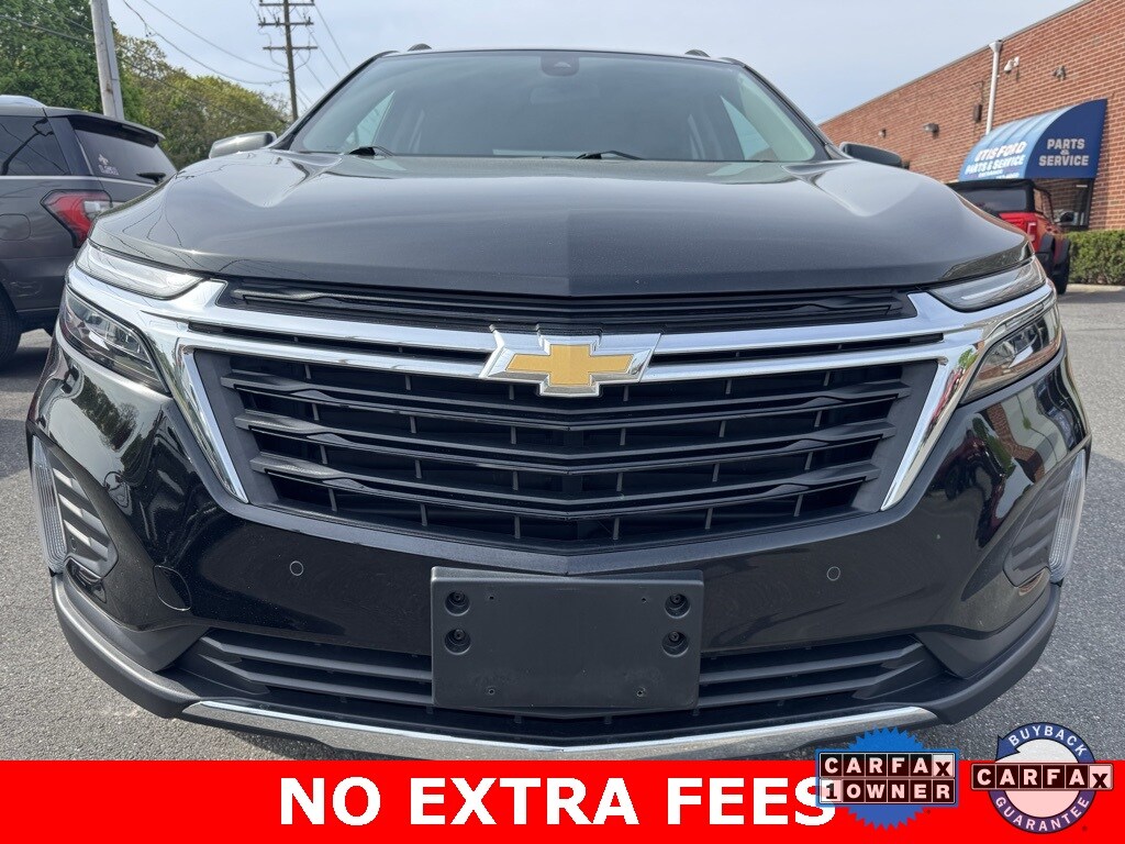 Used 2022 Chevrolet Equinox LT with VIN 3GNAXUEV3NL163013 for sale in Quogue, NY