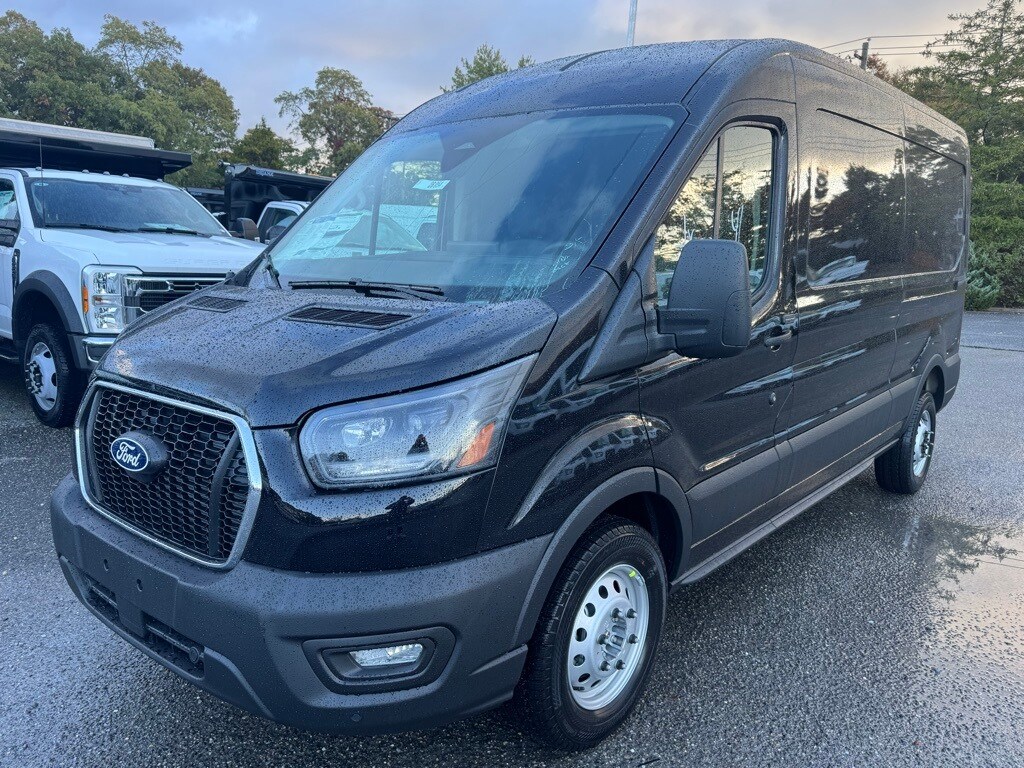 2026 Ford Transit photo 3