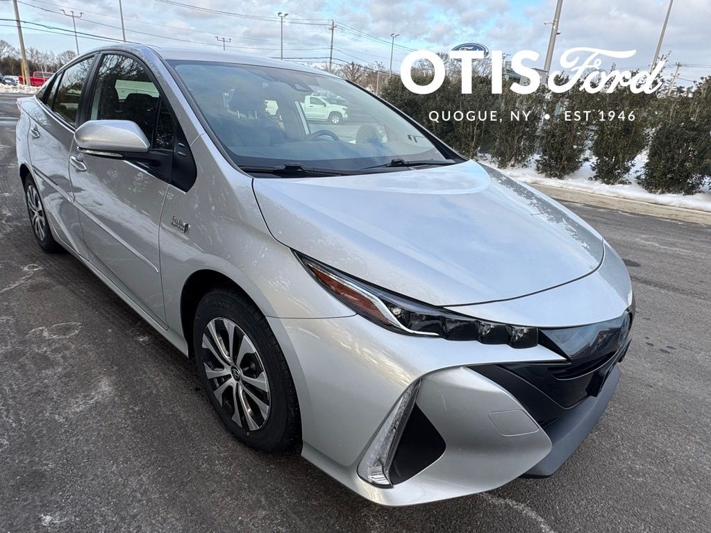 Used 2022 Toyota Prius Prime XLE Hatchback