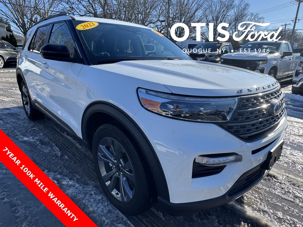 2022 Ford Explorer XLT's photo