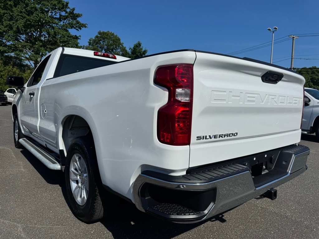 Used 2024 Chevrolet Silverado 1500 Work Truck with VIN 3GCNAAED9RG301119 for sale in Quogue, NY