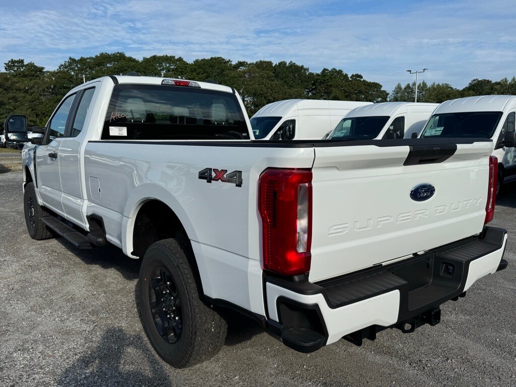 2026 Ford F-250 XL photo 4