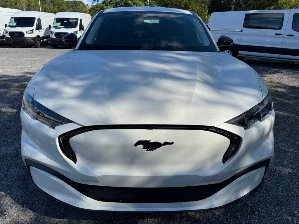 2025 Ford Mustang Mach-E Premium photo 2