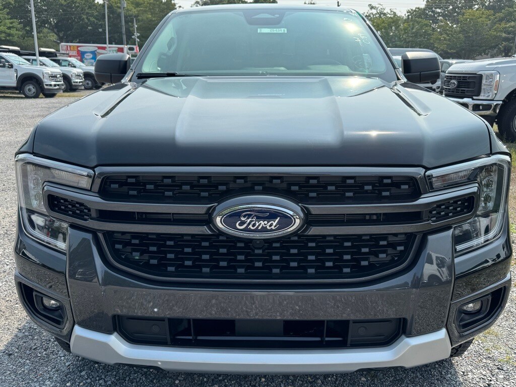 2025 Ford Ranger XLT photo 2