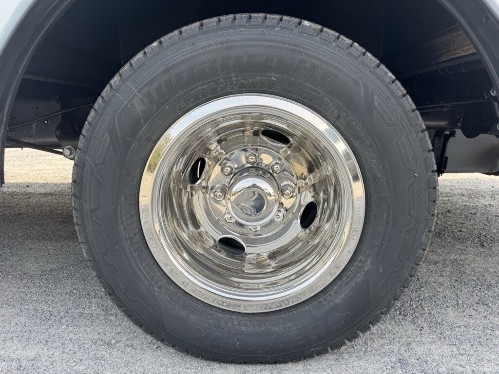 2026 Ford E-450 photo 4
