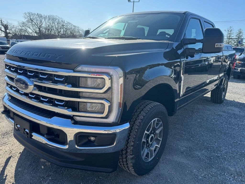 New 2025 Ford F-350 Lariat Truck Crew Cab