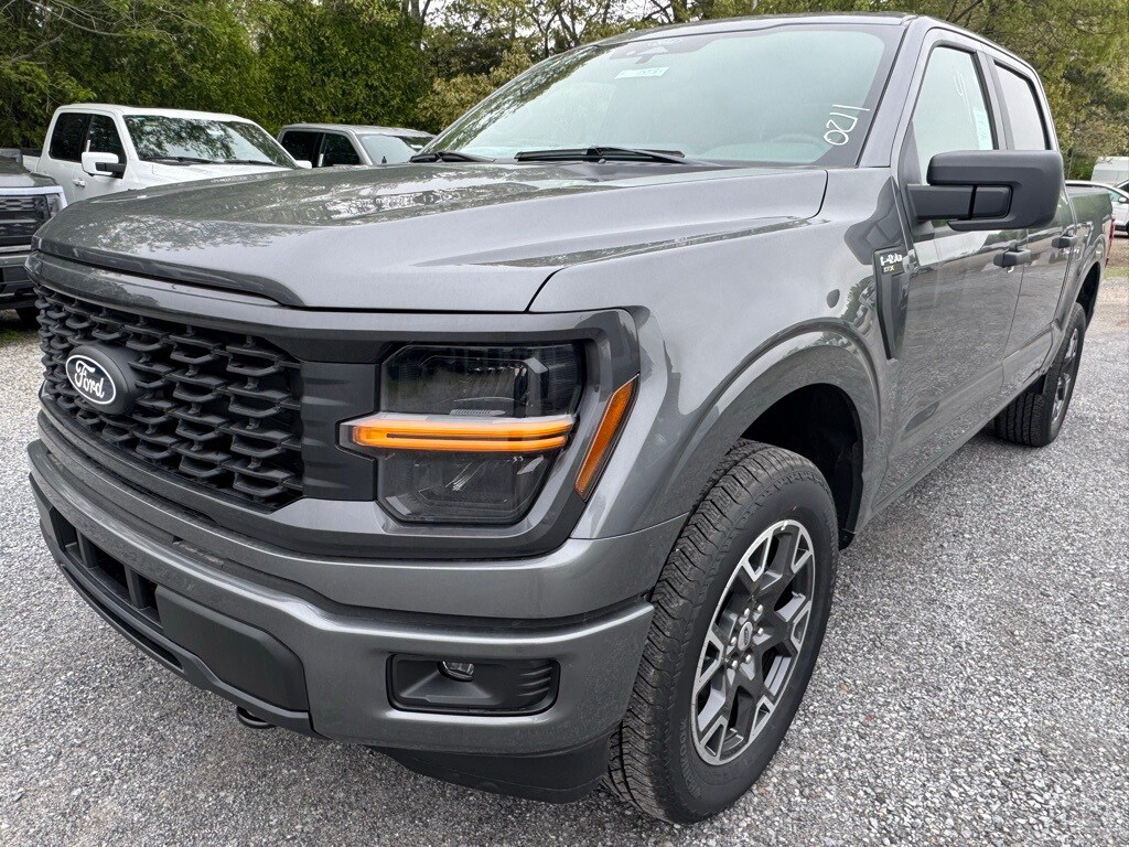 2025 Ford F-150 STX photo 3