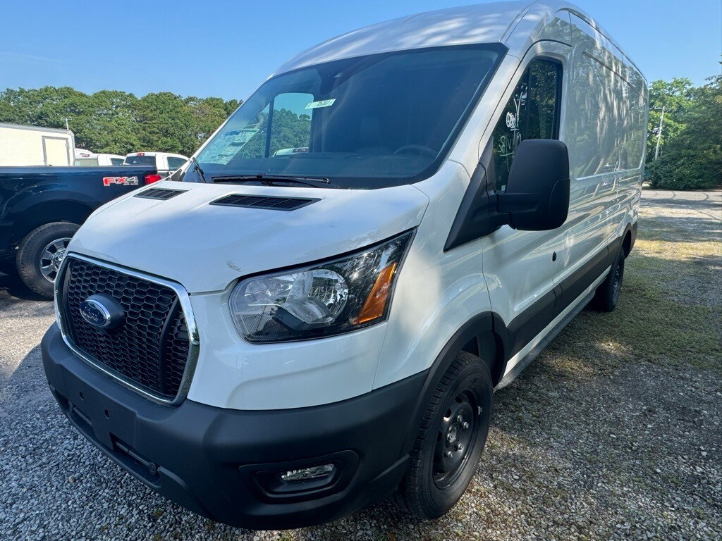 2025 Ford Transit photo 3