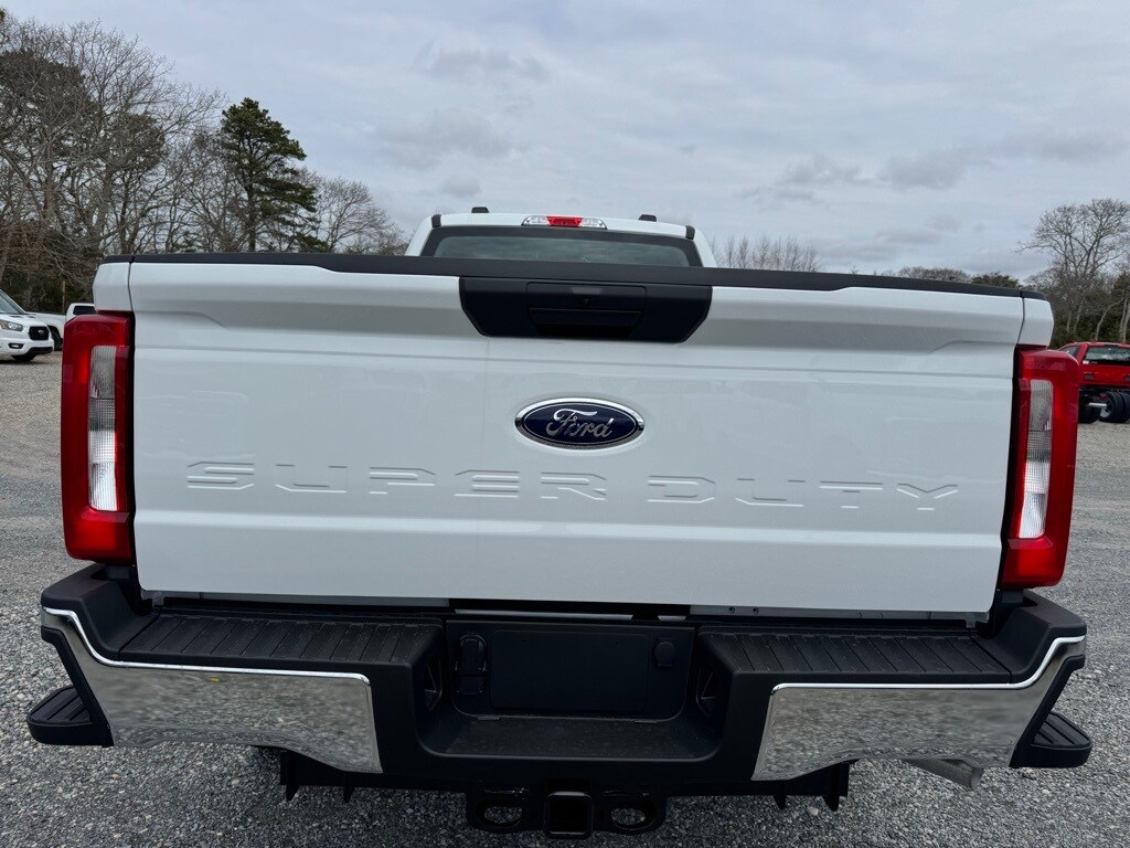 2025 Ford F-250 XL photo 2