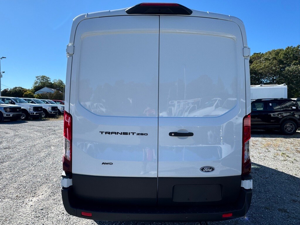 2026 Ford Transit photo 3