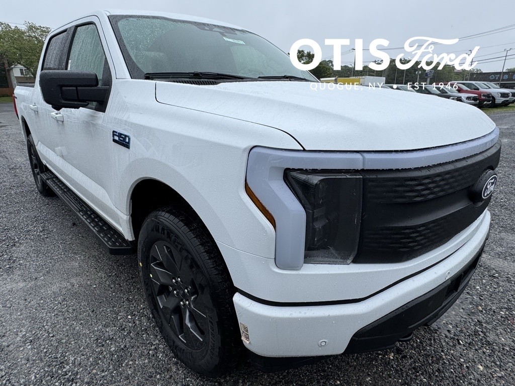 2025 Ford F-150 Lightning Flash's photo