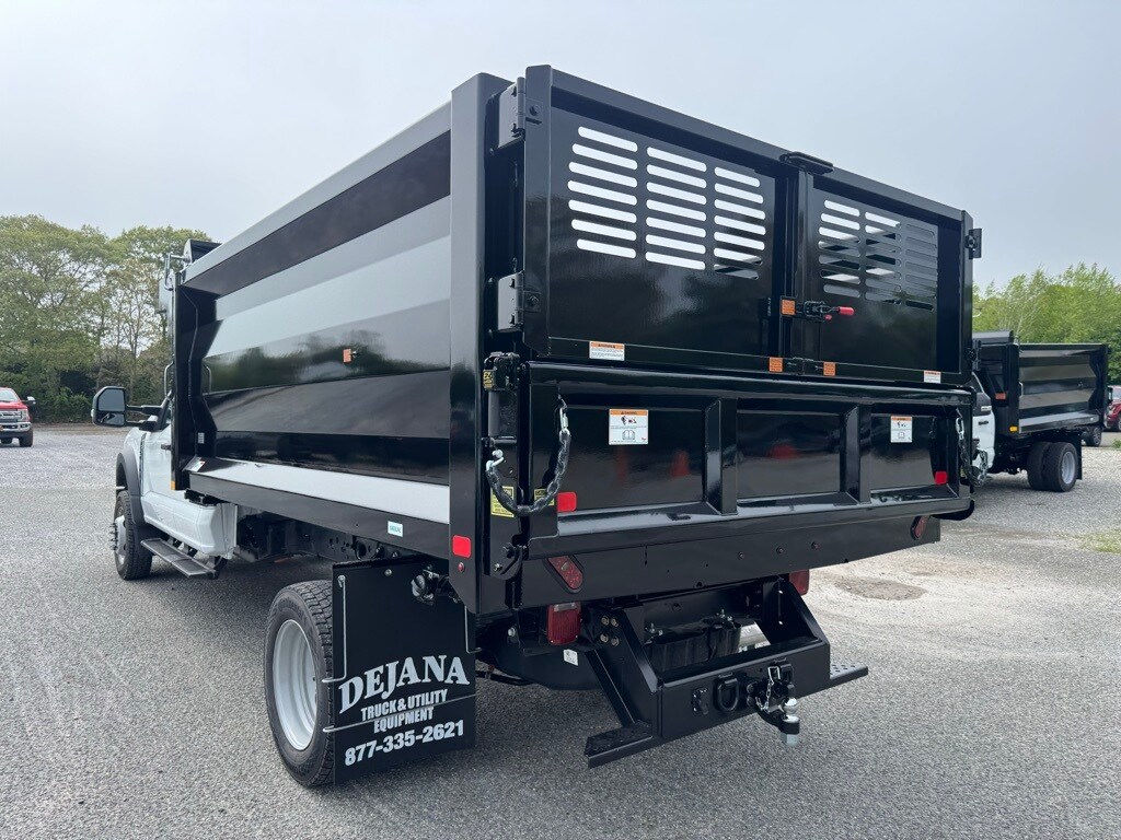 2025 Ford F-550 XL photo 2