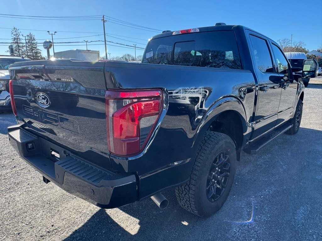 New 2025 Ford F-150 XLT Truck SuperCrew Cab